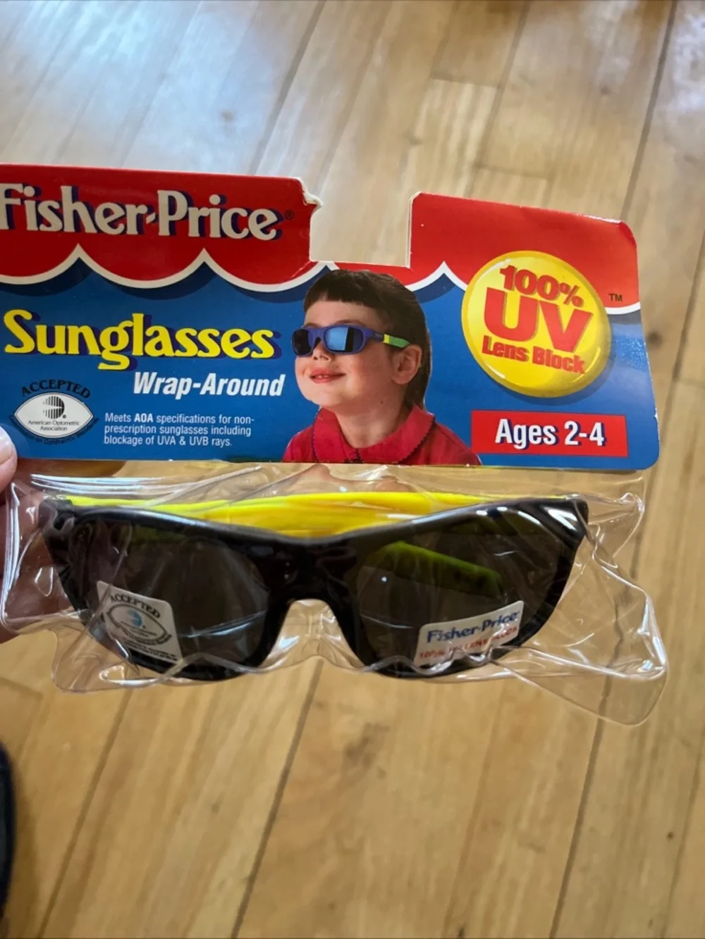 Vintage 1994 NIP fisher price Sunglasses age 2-4 toddler black wrap around style